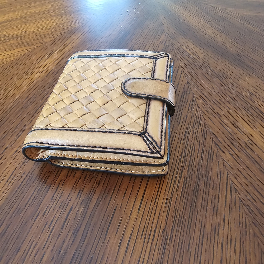 Bottega Veneta Tan Intrecciato Leather Bifold Wallet Black Contrast Stitching